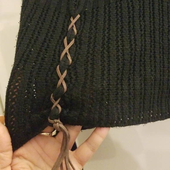 Shirt - Picture 2 of 7